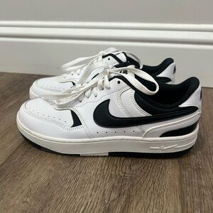 Nike Gamma Force Black and White- women’s 8